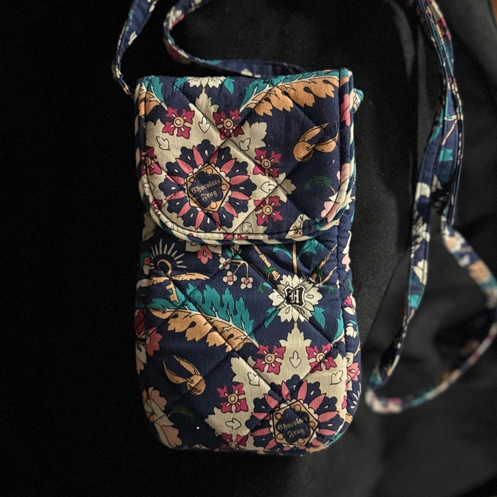 Vera Bradley Harry Potter Cellphone Crossbody Bag like new